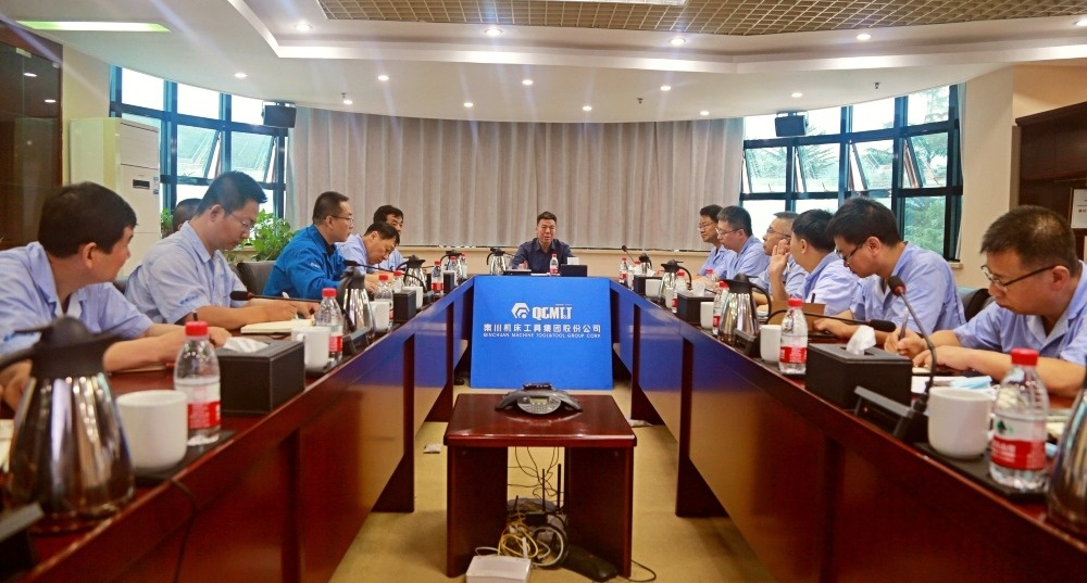 严鉴铂董事长：：市场需要就是衡量尺度